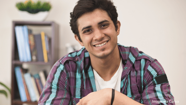 Gehaltscheck - junger Architekt